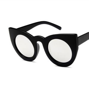 Oversized Cat Eye Sunglasses